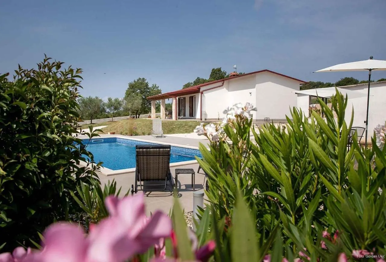 Holiday Home In Rovinjsko Selo - Istrien 43272 0*,